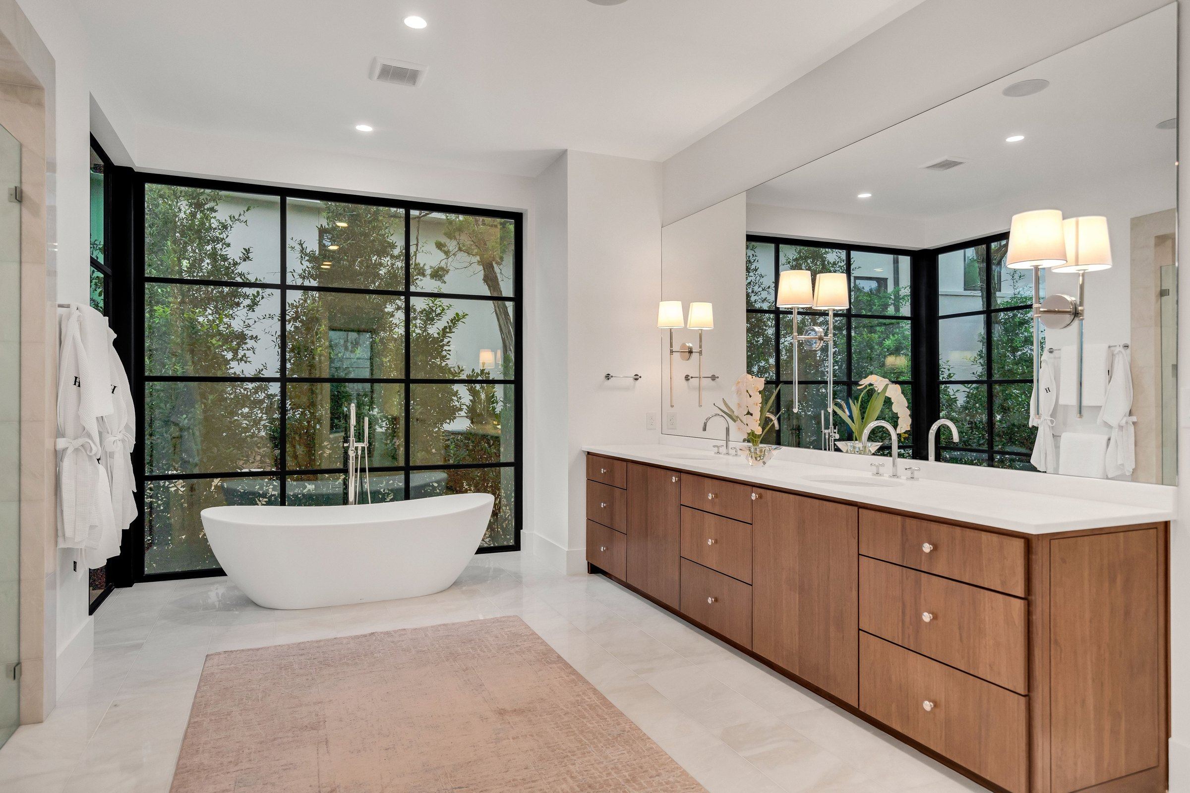 Primary bathroom at 4300 Amarra Drive